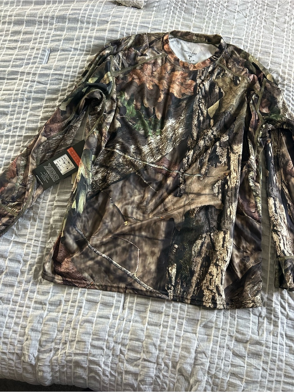 Mossy Oak Men's Long-Sleeve Camouflage Shirt in Brown & Green